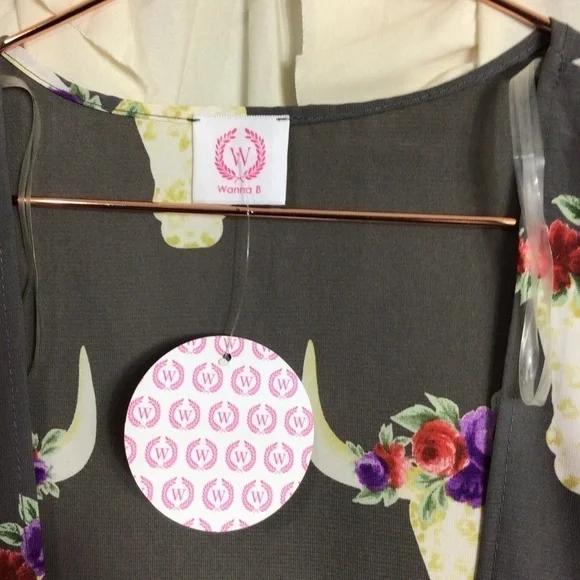 NWT Boho Bull Skull Floral Gray Open Front Kimono - Picture 2 of 6